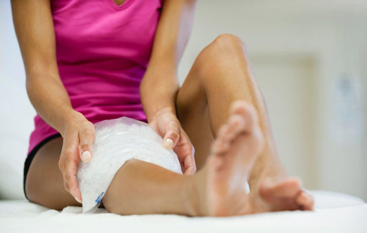 woman with ice pack on the knee